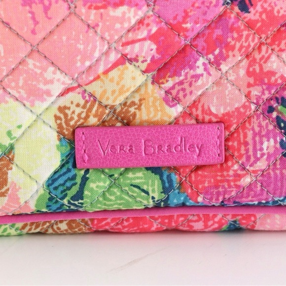 VERA BRADLEY Small Iconic Stay Cooler Lunch Box - Picture 4 of 6